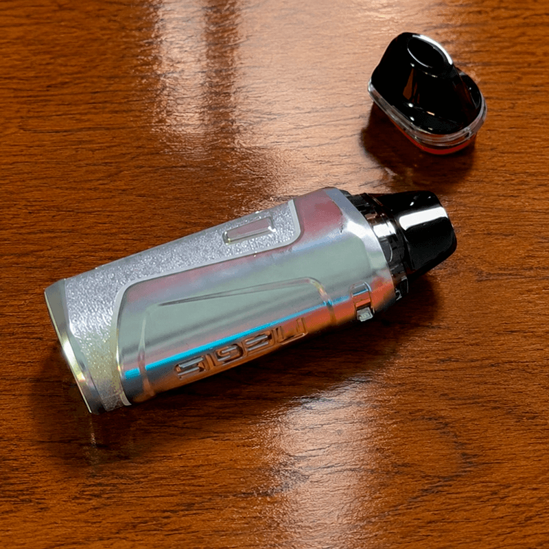 GeekVape Aegis Nano 3 на столе