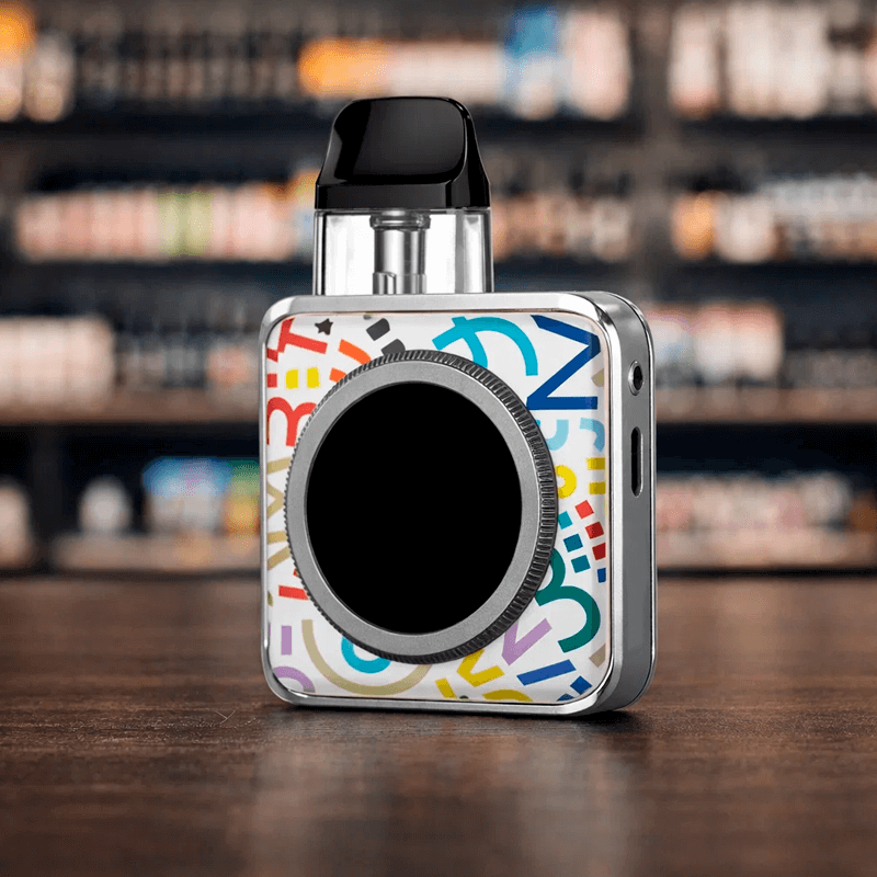 Xros 5 Nano на столе